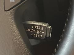 �ڥ졼�������롼������ȥ�����۹�®ƻϩ�Ǥ�Ĺ��Υ���Ԥ��ڤˡ�����ư��®�٤��ݤĥ��롼������ȥ����뤬�����ͷڸ������ƥ��Ϣ�Ȥ��������μ�ξ���Τ��Ƽִ֤��ݤĤ褦��®��Ĵ�ᤷ�Ƥ���ޤ����� 7