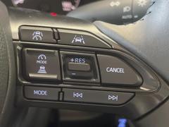 �ڥ졼�������롼������ȥ�����۹�®ƻϩ�Ǥ�Ĺ��Υ���Ԥ��ڤˡ�����ư��®�٤��ݤĥ��롼������ȥ����뤬�����ͷڸ������ƥ��Ϣ�Ȥ��������μ�ξ���Τ��Ƽִ֤��ݤĤ褦��®��Ĵ�ᤷ�Ƥ���ޤ����� 5