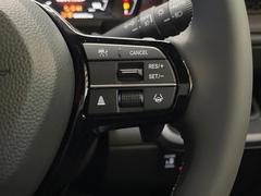 �ڥ����ץƥ��֥��롼������ȥ�����۹�®ƻϩ�Ǥ�Ĺ��Υ���Ԥ��ڤˡ�����ư��®�٤��ݤĥ��롼������ȥ����뤬�����ͷڸ������ƥ��Ϣ�Ȥ��������μ�ξ���Τ��Ƽִ֤��ݤĤ褦��®��Ĵ�ᤷ�Ƥ���ޤ����� 6