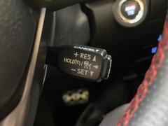 �ڥ졼�������롼������ȥ�����۹�®ƻϩ�Ǥ�Ĺ��Υ���Ԥ��ڤˡ�����ư��®�٤��ݤĥ��롼������ȥ����뤬�����ͷڸ������ƥ��Ϣ�Ȥ��������μ�ξ���Τ��Ƽִ֤��ݤĤ褦��®��Ĵ�ᤷ�Ƥ���ޤ����� 5