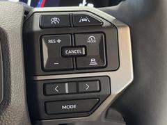 �ڥ졼�������롼������ȥ�����۹�®ƻϩ�Ǥ�Ĺ��Υ���Ԥ��ڤˡ�����ư��®�٤��ݤĥ��롼������ȥ����뤬�����ͷڸ������ƥ��Ϣ�Ȥ��������μ�ξ���Τ��Ƽִ֤��ݤĤ褦��®��Ĵ�ᤷ�Ƥ���ޤ����� 6