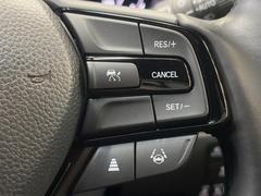 �ڥ����ץƥ��֥��롼������ȥ�����۹�®ƻϩ�Ǥ�Ĺ��Υ���Ԥ��ڤˡ�����ư��®�٤��ݤĥ��롼������ȥ����뤬�����ͷڸ������ƥ��Ϣ�Ȥ��������μ�ξ���Τ��Ƽִ֤��ݤĤ褦��®��Ĵ�ᤷ�Ƥ���ޤ����� 7