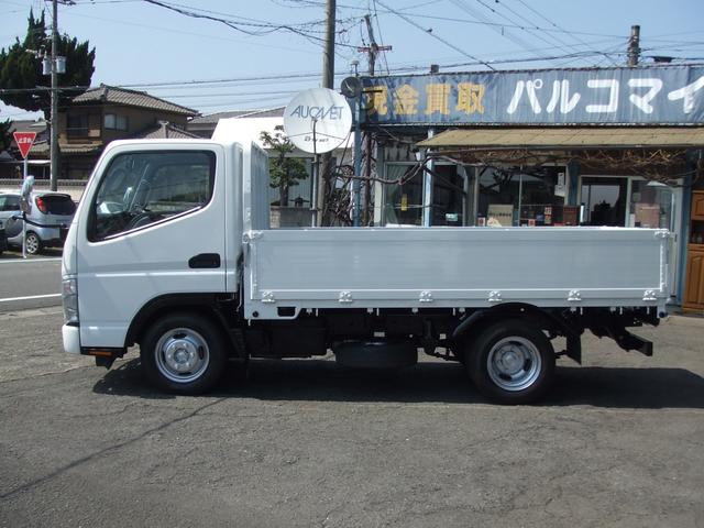 キャンター 　１．５トン全低床アルミブロック　ワンオ－ナ－車　メッキパ－ツ　荷台床鉄板張り　レザ－シ－トカバ－付き　バックカメラ付き　走行４万キロ台　記録簿　ディ－ゼルタ－ボ　全面塗装済み　内装クリ－ニング済み（4枚目）