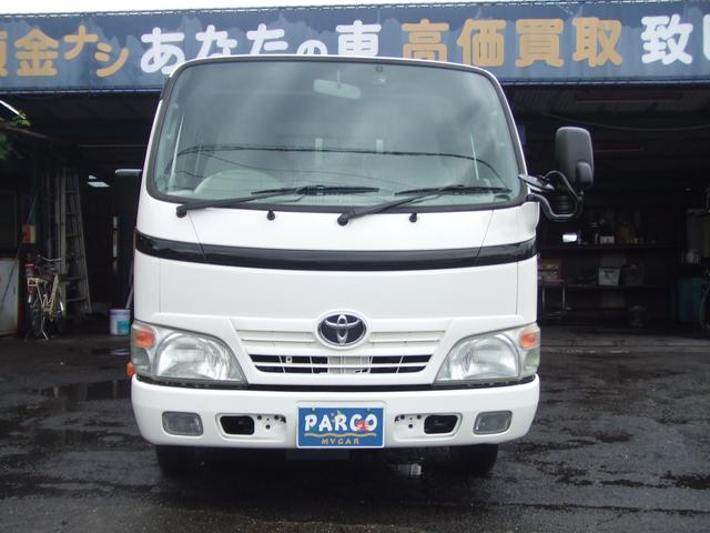 トヨエース 　１．２トン低床　Ｗキャブ　ワンオ－ナ－車　ドライブレコーダー付き　荷台鉄板張り　普通免許ＯＫ　全面塗装済み　内装クリ－ニング済み　ディ－ゼルタ－ボ（2枚目）