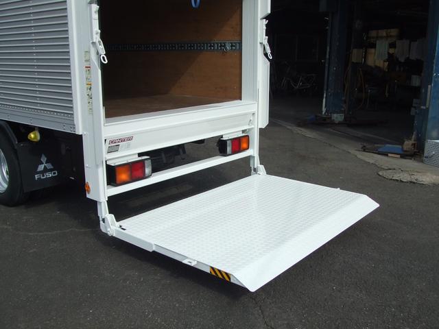 キャンター 　２トンＤＸロングアルミバン　垂直パワ－ゲ－ト　ワンオ－ナ‐車　左電格ミラ－　メッキパ－ツ　シートカバ－付き　荷台内寸約長さ４２７幅１７７高さ１８４　ラッシングレール２段　記録簿　取説付き（16枚目）