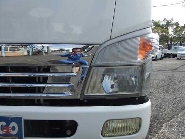 キャンター 　２トンＤＸロングアルミバン　垂直パワ－ゲ－ト　ワンオ－ナ‐車　左電格ミラ－　メッキパ－ツ　シートカバ－付き　荷台内寸約長さ４２７幅１７７高さ１８４　ラッシングレール２段　記録簿　取説付き（21枚目）