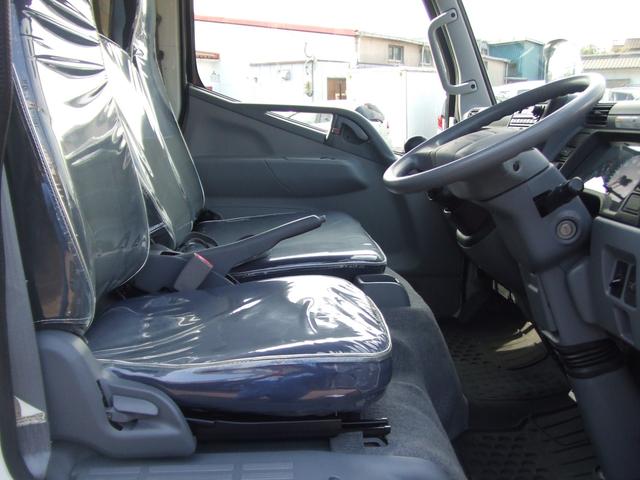 キャンター 　２トンＤＸロングアルミバン　垂直パワ－ゲ－ト　ワンオ－ナ‐車　左電格ミラ－　メッキパ－ツ　シートカバ－付き　荷台内寸約長さ４２７幅１７７高さ１８４　ラッシングレール２段　記録簿　取説付き（23枚目）