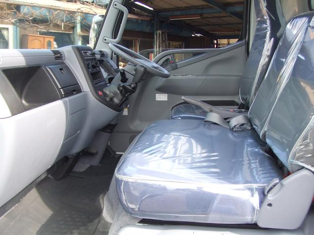 キャンター 　２トンＤＸロングアルミバン　垂直パワ－ゲ－ト　ワンオ－ナ‐車　左電格ミラ－　メッキパ－ツ　シートカバ－付き　荷台内寸約長さ４２７幅１７７高さ１８４　ラッシングレール２段　記録簿　取説付き（24枚目）