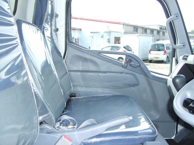 キャンター 　２トンＤＸロングアルミバン　垂直パワ－ゲ－ト　ワンオ－ナ‐車　左電格ミラ－　メッキパ－ツ　シートカバ－付き　荷台内寸約長さ４２７幅１７７高さ１８４　ラッシングレール２段　記録簿　取説付き（25枚目）