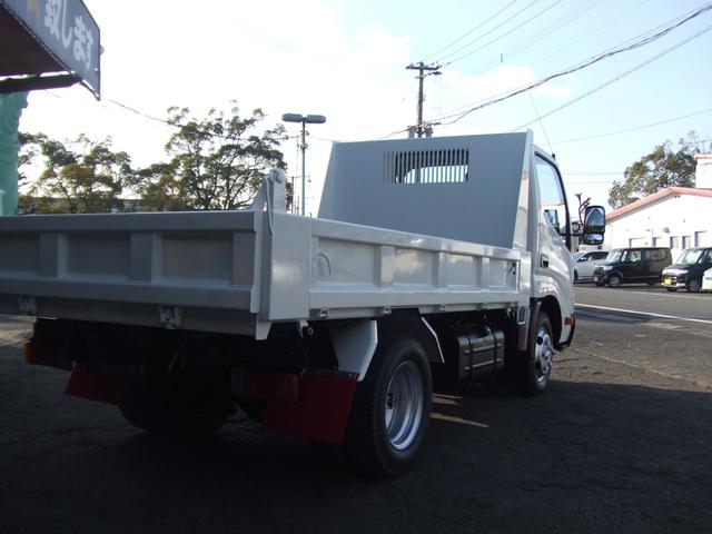 ダイナトラック 2トン全低床強化ダンプ ワンオ-ナ-車 左電格ミラ- 極東強化ダンプ 全面塗装済み 内装クリーニング済み(6枚目)