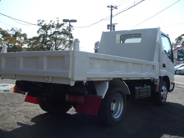 ダイナトラック 2トン全低床強化ダンプ ワンオ-ナ-車 左電格ミラ- 極東強化ダンプ 全面塗装済み 内装クリーニング済み(10枚目)