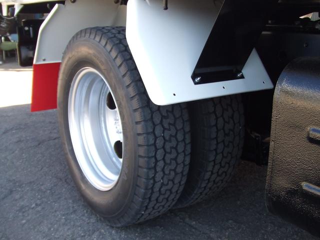 ダイナトラック 2トン全低床強化ダンプ ワンオ-ナ-車 左電格ミラ- 極東強化ダンプ 全面塗装済み 内装クリーニング済み(19枚目)