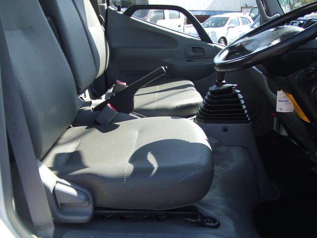 ダイナトラック 2トン全低床強化ダンプ ワンオ-ナ-車 左電格ミラ- 極東強化ダンプ 全面塗装済み 内装クリーニング済み(22枚目)