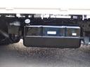 　２トン全低床　平ボディ－　メッキパ－ツ　左電格ミラ－　荷台床鉄板張り　レザ－シ－トカバ－付き　マフラ－燃焼ナシ　全面塗装済み　　内装クリーニング済み　荷台内寸約長さ３１１幅１６０　走行７万キロ台（13枚目）
