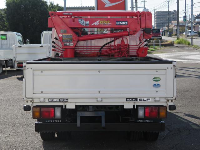 エルフトラック Ｗキャブフルフラットロー　ユニック３段簡易クレーン付　３．０ディーゼルエンジン　フロア５速ミッション　積載量１８００ｋｇ　運転席エアバック　エアコン　パワステ　前席パワーウインドウ（12枚目）