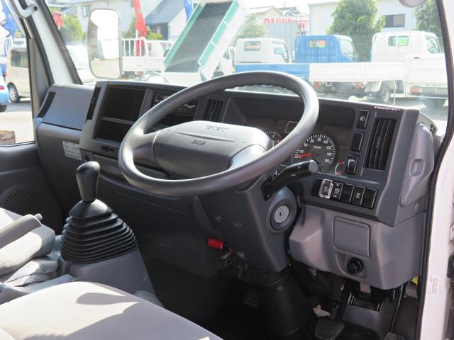 エルフトラック Ｗキャブフルフラットロー　ユニック３段簡易クレーン付　３．０ディーゼルエンジン　フロア５速ミッション　積載量１８００ｋｇ　運転席エアバック　エアコン　パワステ　前席パワーウインドウ（20枚目）