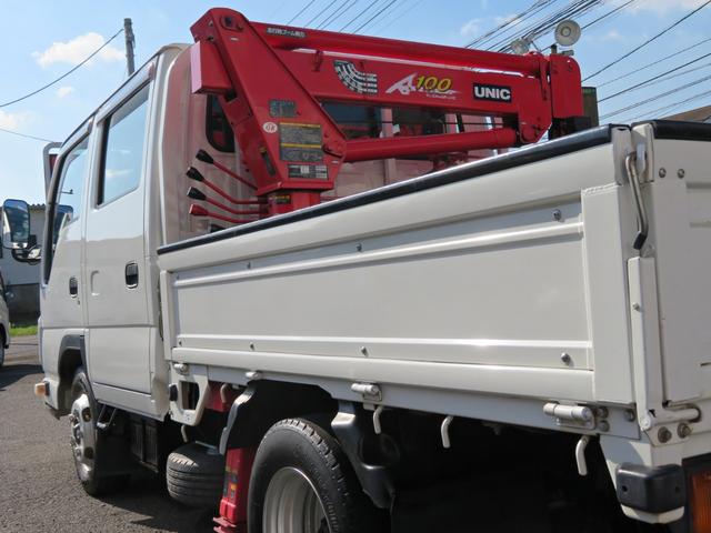 エルフトラック Ｗキャブフルフラットロー　ユニック３段簡易クレーン付　３．０ディーゼルエンジン　フロア５速ミッション　積載量１８００ｋｇ　運転席エアバック　エアコン　パワステ　前席パワーウインドウ（40枚目）