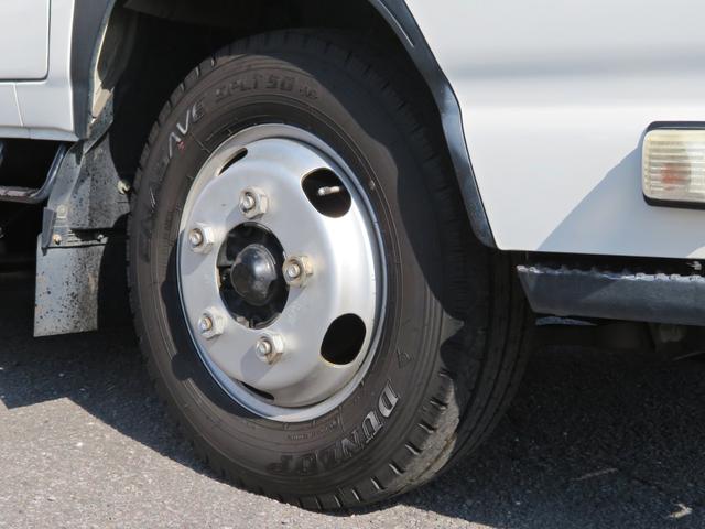 エルフトラック Ｗキャブフルフラットロー　ユニック３段簡易クレーン付　３．０ディーゼルエンジン　フロア５速ミッション　積載量１８００ｋｇ　運転席エアバック　エアコン　パワステ　前席パワーウインドウ（51枚目）