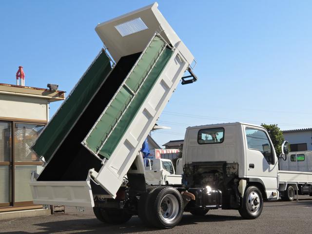 エルフトラック 全低床3tダンプ コボレーン付 3.0ディーゼルターボエンジン フロア6速MT 積載量3000kg ETC 運転席エアバック エアコン パワステ パワーウインドウ(4枚目)