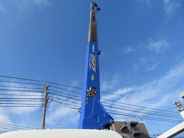 ダイナトラック 超ロング3t積 タダノ4段クレーン ラジコン フックイン付 4.0ディーゼルターボエンジン フロア6速ミッション 荷台内寸(長さ447cmX横幅207cm) 荷台フロア鉄板張り 積載量3000kg(8枚目)