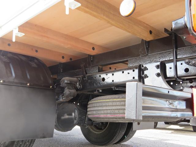 ダイナトラック 超ロング3t積 タダノ4段クレーン ラジコン フックイン付 4.0ディーゼルターボエンジン フロア6速ミッション 荷台内寸(長さ447cmX横幅207cm) 荷台フロア鉄板張り 積載量3000kg(16枚目)