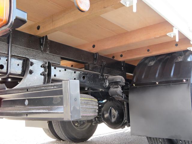 ダイナトラック 超ロング3t積 タダノ4段クレーン ラジコン フックイン付 4.0ディーゼルターボエンジン フロア6速ミッション 荷台内寸(長さ447cmX横幅207cm) 荷台フロア鉄板張り 積載量3000kg(17枚目)