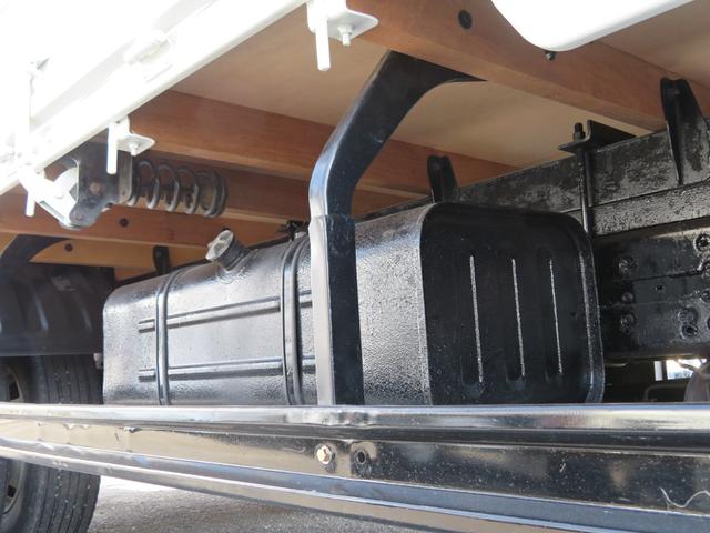 ダイナトラック 超ロング3t積 タダノ4段クレーン ラジコン フックイン付 4.0ディーゼルターボエンジン フロア6速ミッション 荷台内寸(長さ447cmX横幅207cm) 荷台フロア鉄板張り 積載量3000kg(18枚目)