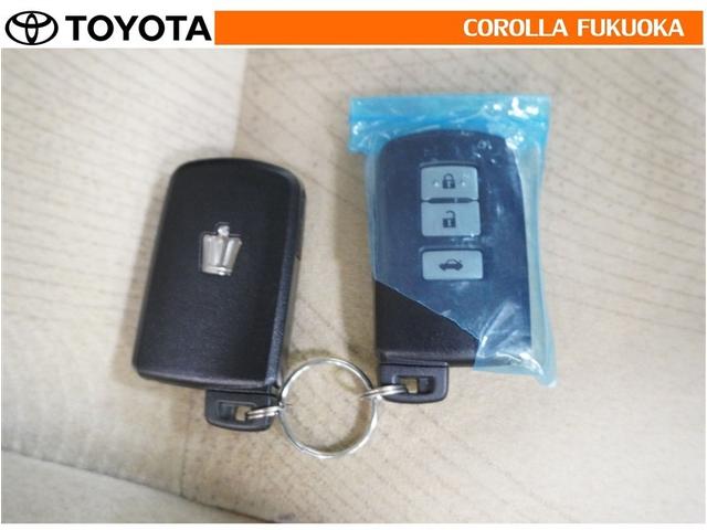 クラウンハイブリッド ロイヤルサルーン 衝突被害軽減システム メモリーナビ フルセグ ETC バックカメラ CD DVD再生 キーレス スマートキー 盗難防止装置(28枚目)