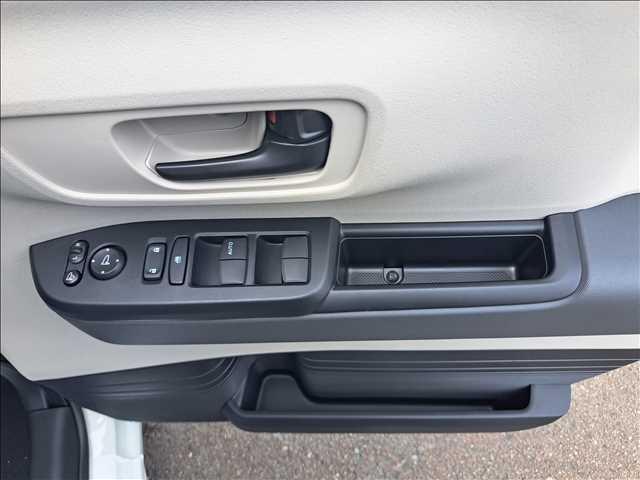 Ｎ－ＢＯＸ ベースグレード　届出済み未使用車（36枚目）
