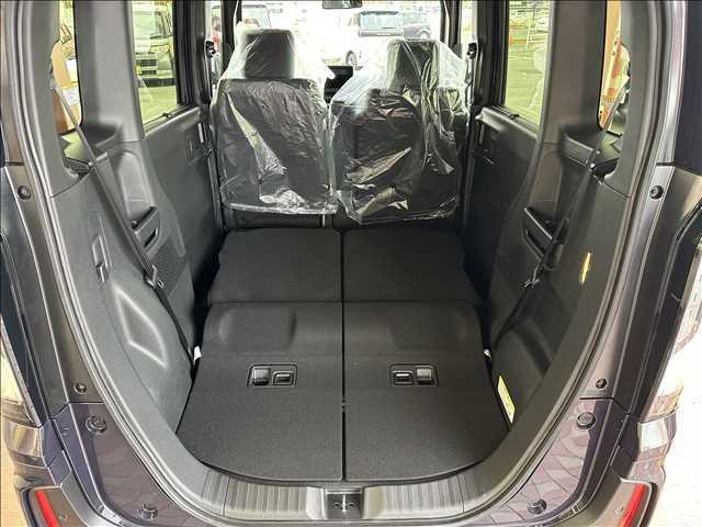 Ｎ－ＢＯＸカスタム ベースグレード　届出済み未使用車（12枚目）