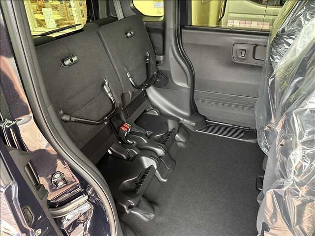 Ｎ－ＢＯＸカスタム ベースグレード　届出済み未使用車（14枚目）