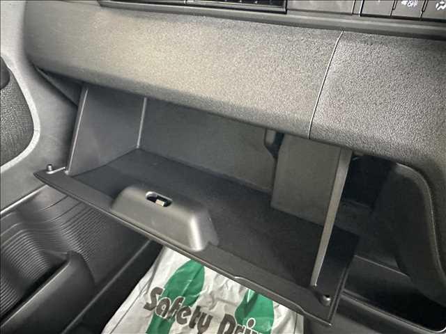 Ｎ－ＢＯＸカスタム ベースグレード　届出済み未使用車（28枚目）