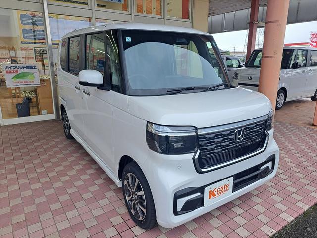 Ｎ－ＢＯＸカスタム ベースグレード　登録済み未使用車　左側電動スライドドア　Ｈｏｎｄａ　ＳＥＮＳＩＮＧ　ロールサンシェード　シートヒーター　電動パーキングブレーキ（3枚目）