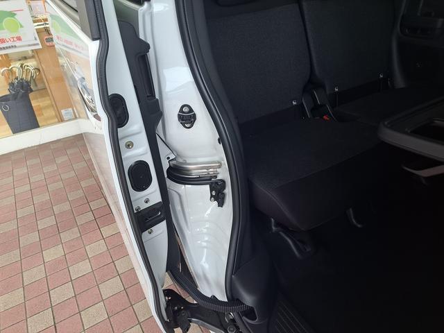 Ｎ－ＢＯＸカスタム ベースグレード　登録済み未使用車　左側電動スライドドア　Ｈｏｎｄａ　ＳＥＮＳＩＮＧ　ロールサンシェード　シートヒーター　電動パーキングブレーキ（35枚目）