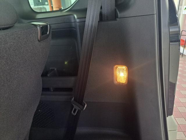 Ｎ－ＢＯＸカスタム ベースグレード　登録済み未使用車　左側電動スライドドア　Ｈｏｎｄａ　ＳＥＮＳＩＮＧ　ロールサンシェード　シートヒーター　電動パーキングブレーキ（52枚目）