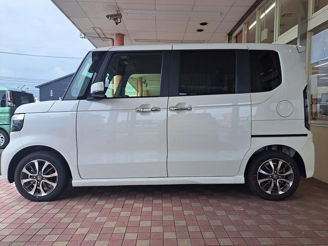 Ｎ－ＢＯＸカスタム ベースグレード　登録済み未使用車　左側電動スライドドア　Ｈｏｎｄａ　ＳＥＮＳＩＮＧ　ロールサンシェード　シートヒーター　電動パーキングブレーキ（60枚目）