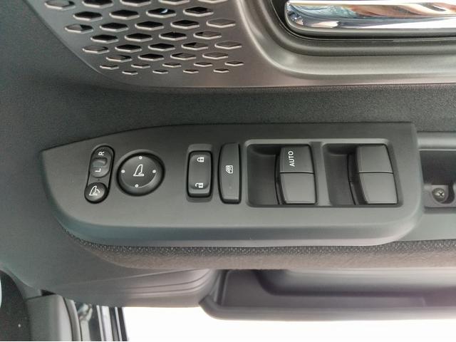 Ｎ－ＢＯＸカスタム ベースグレード　登録済み未使用車　左側電動スライドドア　Ｈｏｎｄａ　ＳＥＮＳＩＮＧ　シートヒーター　オートエアコン　ロールサンシェード（9枚目）