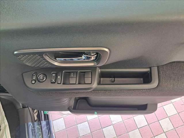 Ｎ－ＢＯＸカスタム ベースグレード　Ｈｏｎｄａ　ＳＥＮＳＩＮＧ　両側スライド片側電動ドア　スマートキー　シートヒーター　ＡＣＣ　ＥＣＳ　ＬＥＤヘッドライト（9枚目）