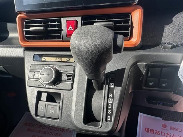 タント ファンクロス　スマートキー　両側電動スライドドア　オートエアコン　ＥＴＣ　電動パーキングブレーキ　シートヒーター　パーソナルテーブル　ロールサンシェード（30枚目）