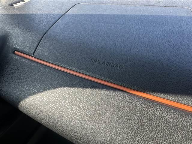 タント ファンクロス　スマートキー　両側電動スライドドア　オートエアコン　ＥＴＣ　電動パーキングブレーキ　シートヒーター　パーソナルテーブル　ロールサンシェード（46枚目）