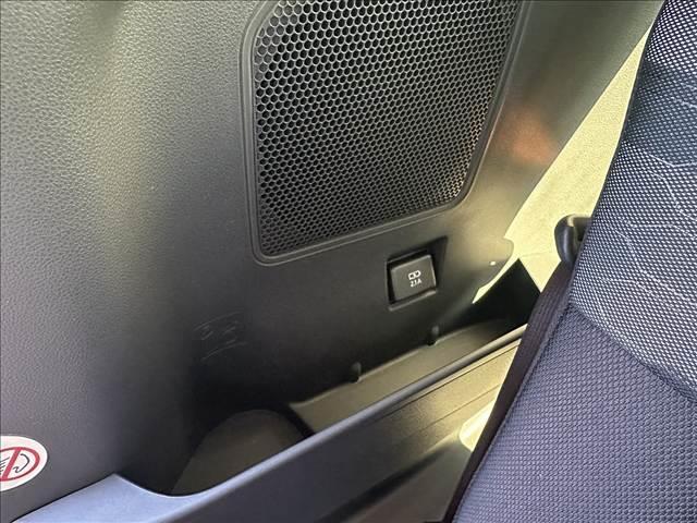 タント ファンクロス　スマートキー　両側電動スライドドア　オートエアコン　ＥＴＣ　電動パーキングブレーキ　シートヒーター　パーソナルテーブル　ロールサンシェード（58枚目）