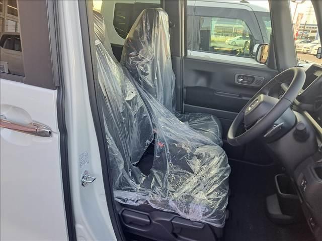 Ｎ－ＢＯＸカスタム ターボ　登録済未使用車　両側電動スライドドア　電動パーキングブレーキ　ロールサンシェード　プッシュスタート　オートエアコン　リヤワイパー　パーソナルテーブル（17枚目）