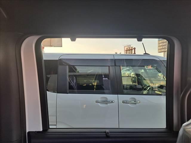 Ｎ－ＢＯＸカスタム ターボ　登録済未使用車　両側電動スライドドア　電動パーキングブレーキ　ロールサンシェード　プッシュスタート　オートエアコン　リヤワイパー　パーソナルテーブル（38枚目）