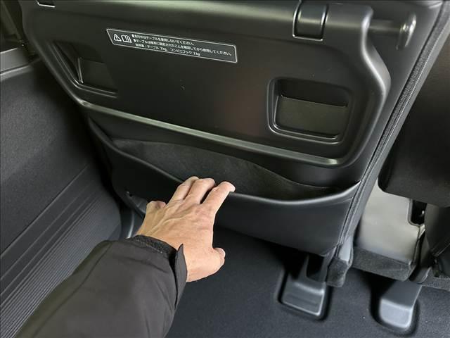 Ｎ－ＢＯＸカスタム ターボ　登録済未使用車　両側電動スライドドア　電動パーキングブレーキ　ロールサンシェード　プッシュスタート　オートエアコン　リヤワイパー　パーソナルテーブル（57枚目）