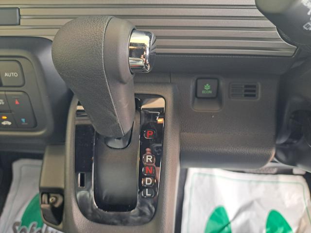 Ｎ－ＶＡＮ ファン　届出済み未使用車　衝突被害軽減ブレーキ　プッシュスタート　オートエアコン　足踏み式パーキングブレーキ（35枚目）