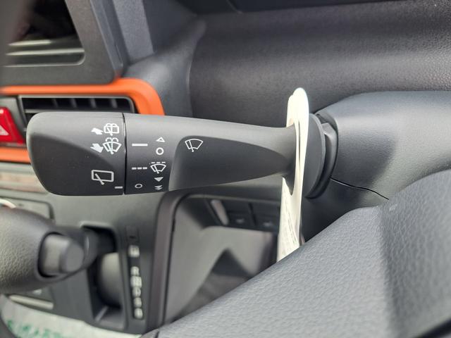 タント ファンクロス　登録済み未使用車　両側電動スライドドア　アイドリングストップ　プッシュスタート　電動パーキングブレーキ　オートエアコン　ロールサンシェード（13枚目）