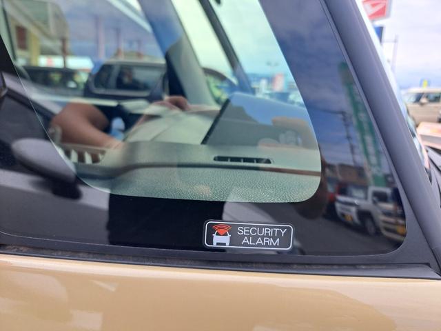 タント ファンクロス　登録済み未使用車　両側電動スライドドア　アイドリングストップ　プッシュスタート　電動パーキングブレーキ　オートエアコン　ロールサンシェード（16枚目）
