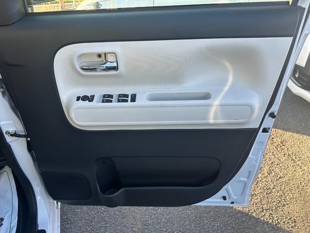 ムーヴキャンバス ストライプスＧ　登録済み未使用車　両側電動スライドドア　電動パーキングブレーキ　シートヒーター（28枚目）