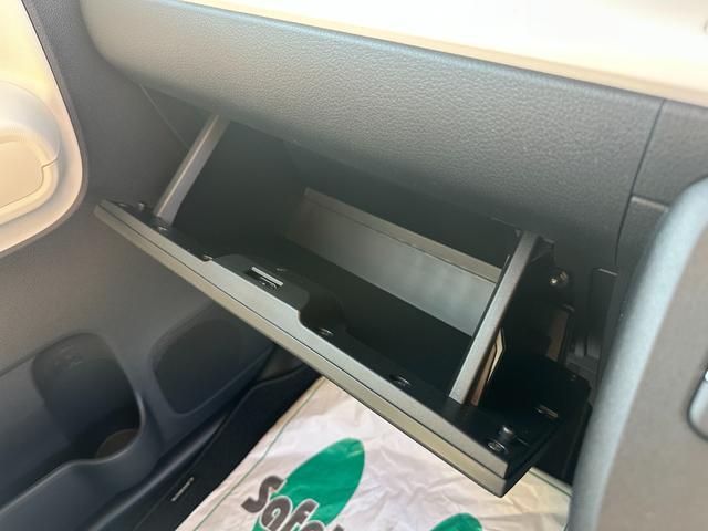 ムーヴキャンバス ストライプスＧ　登録済み未使用車　両側電動スライドドア　電動パーキングブレーキ　シートヒーター（51枚目）