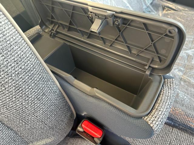 ムーヴキャンバス ストライプスＧ　登録済み未使用車　両側電動スライドドア　電動パーキングブレーキ　シートヒーター（74枚目）